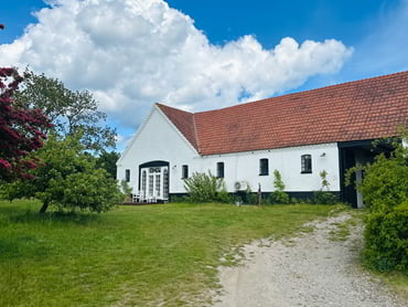 Mail: mail@camoenogaarden.dk